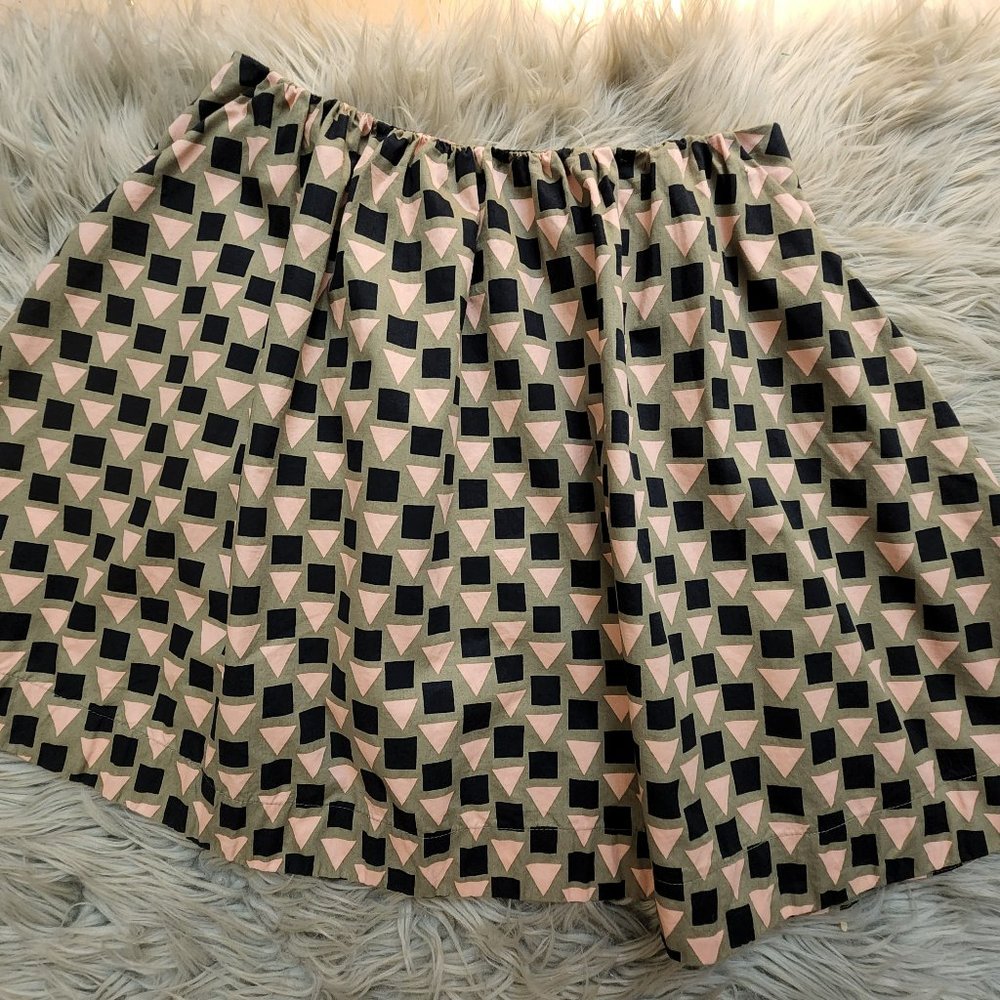 Kate Spade Saturday Skirt Size 00 with pockets!